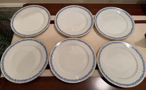 VTG Rosenthal Bavaria Set Of 6 Plates in Tirana Pattern with Gold Trim